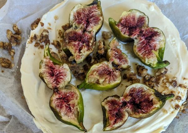 No-bake Cheesecake with Fresh Figs and Candied Walnuts (gluten free)